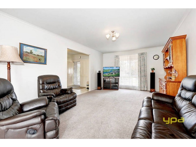 6 Strahan Court, Keilor Downs VIC 3038