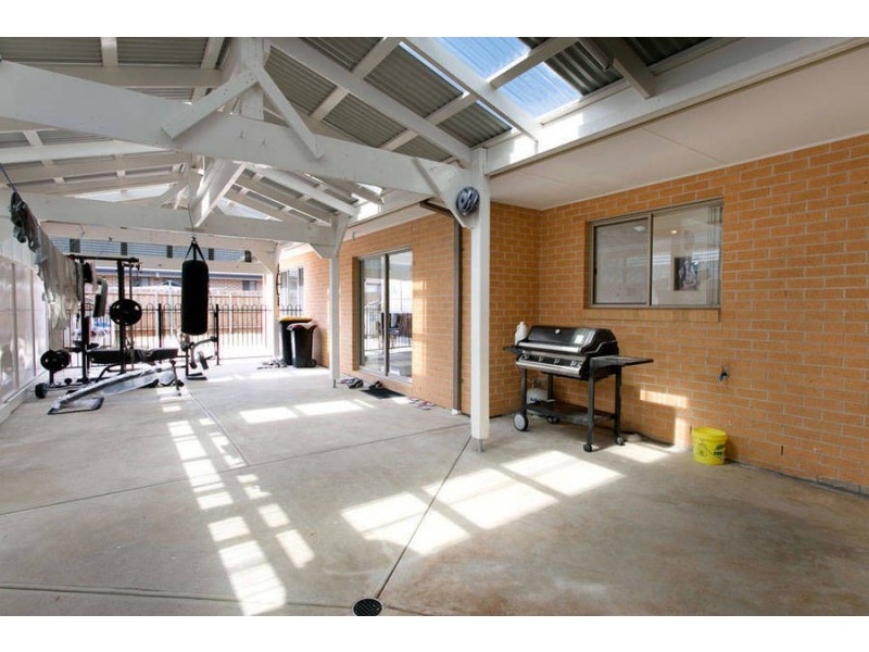 53 Double Bay Drive, Taylors Hill VIC 3037