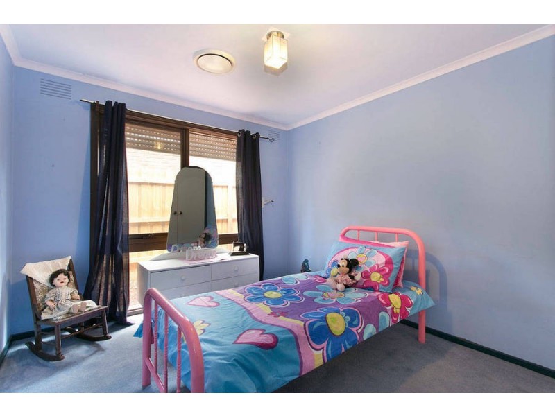 9 Mallacoota Court, Taylors Lakes VIC 3038