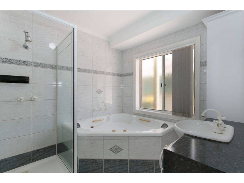 1 Munjong Place, Delahey VIC 3037