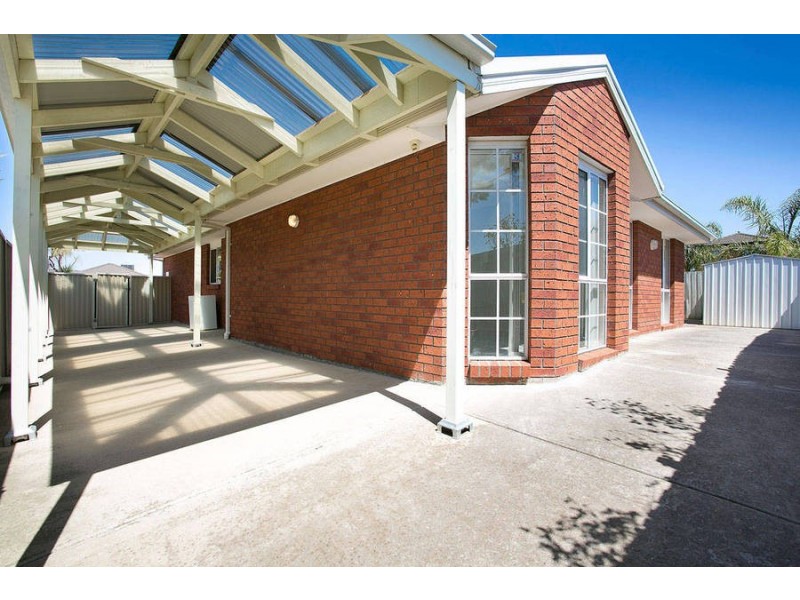 1 Munjong Place, Delahey VIC 3037