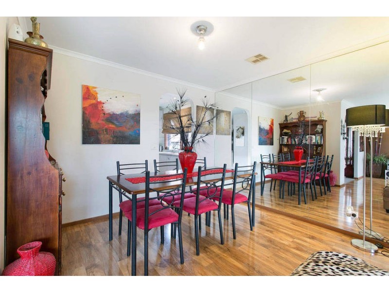 4 Glenbar Court, Kealba VIC 3021