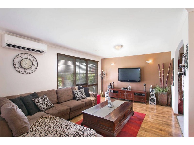 4 Glenbar Court, Kealba VIC 3021