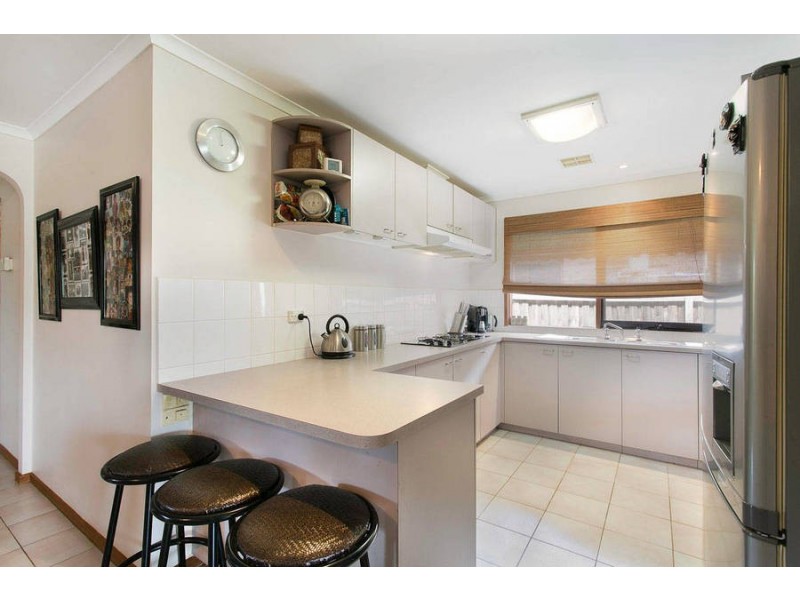 4 Glenbar Court, Kealba VIC 3021