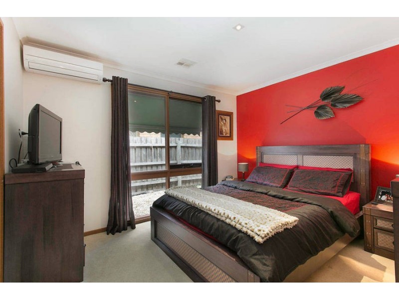 4 Glenbar Court, Kealba VIC 3021