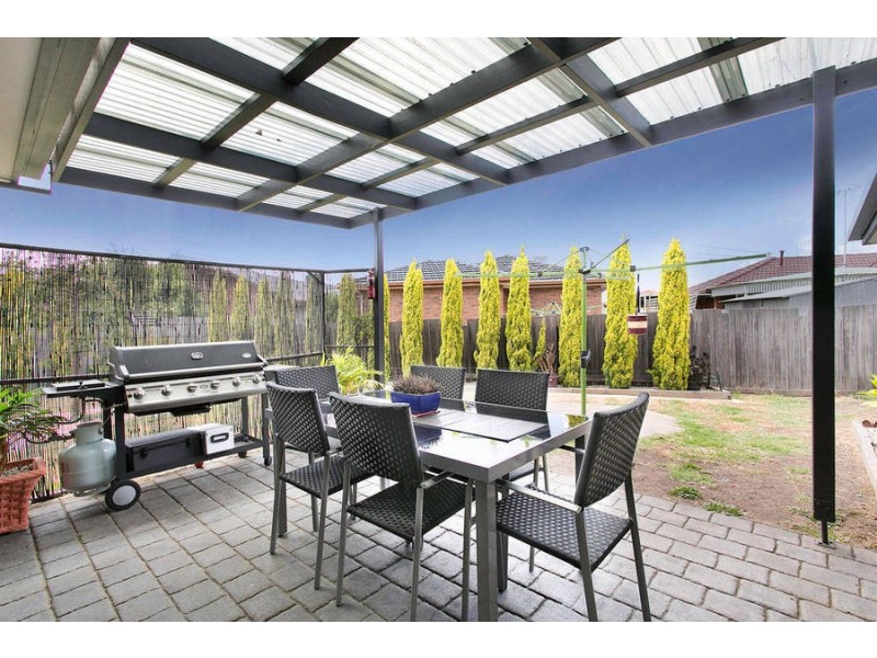 4 Glenbar Court, Kealba VIC 3021