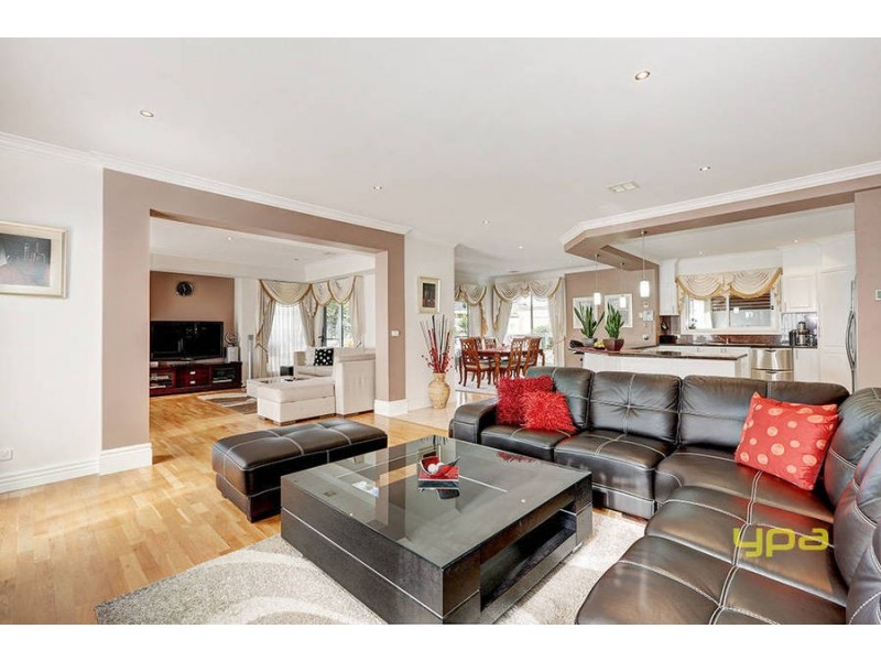 16 Pyrmont Terrace, Taylors Hill VIC 3037