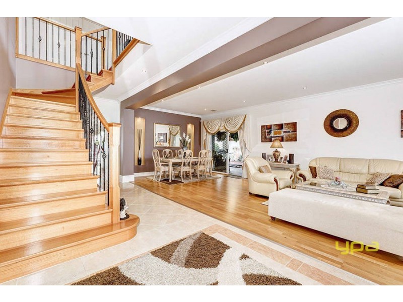 16 Pyrmont Terrace, Taylors Hill VIC 3037