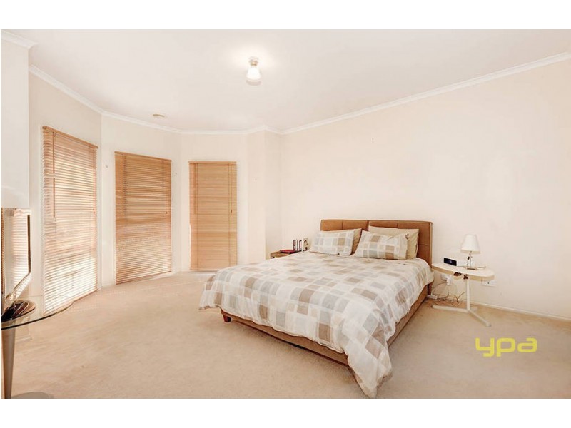 13 Coleman Court, Taylors Lakes VIC 3038