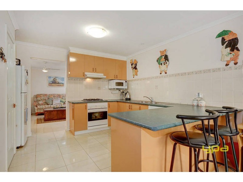 2/6 Timele Drive, Hillside VIC 3037