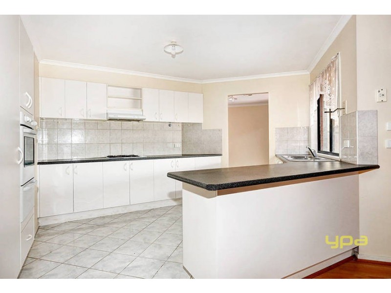 14 Brindalee Way, Hillside VIC 3037