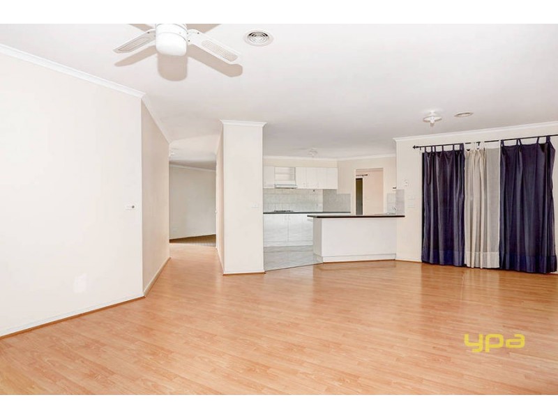 14 Brindalee Way, Hillside VIC 3037