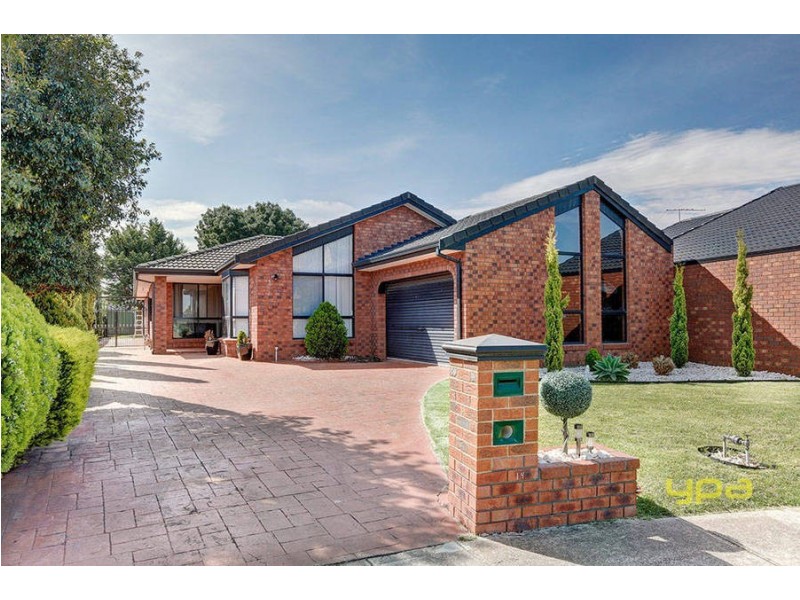 14 Laverock Court, Taylors Lakes VIC 3038