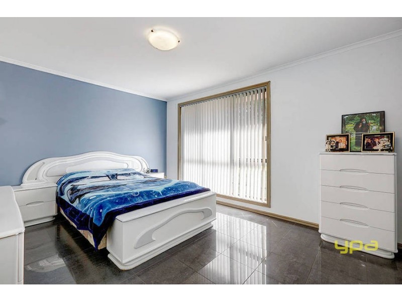 14 Laverock Court, Taylors Lakes VIC 3038