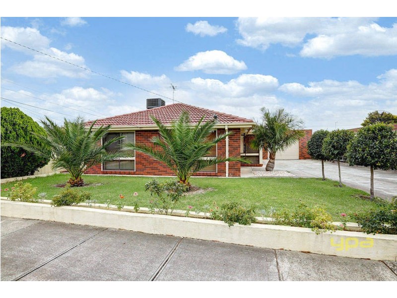 34 Delamare Drive, St Albans VIC 3021