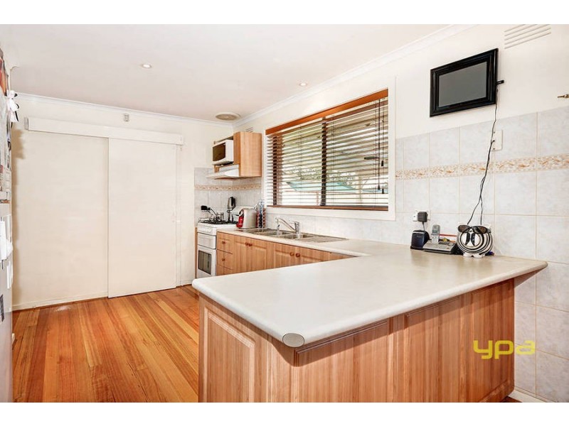 34 Delamare Drive, St Albans VIC 3021