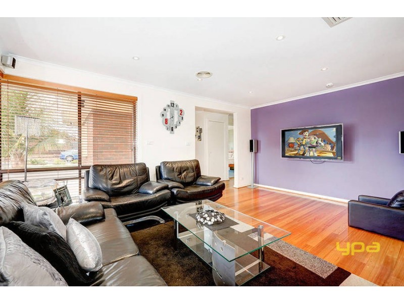 34 Delamare Drive, St Albans VIC 3021