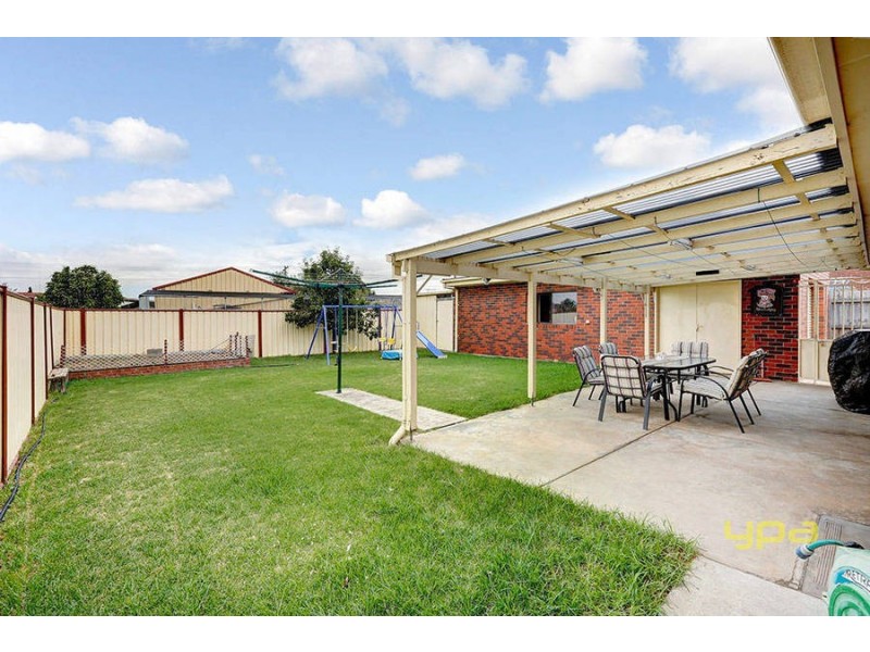 34 Delamare Drive, St Albans VIC 3021