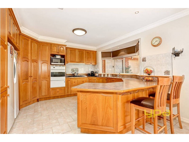 97 Delbridge Drive, Sydenham VIC 3037