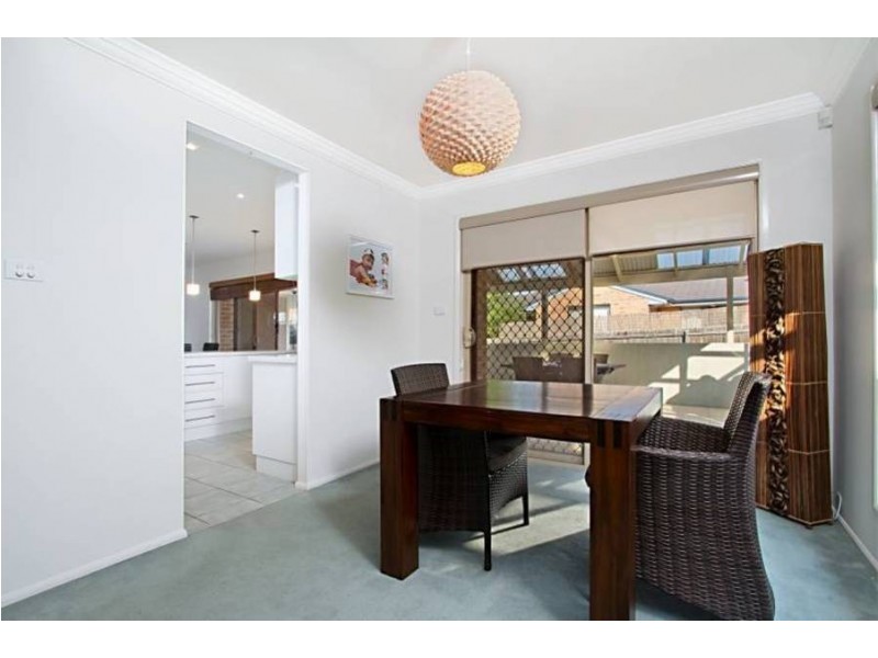 82 Glenbruar Drive, Hillside VIC 3037