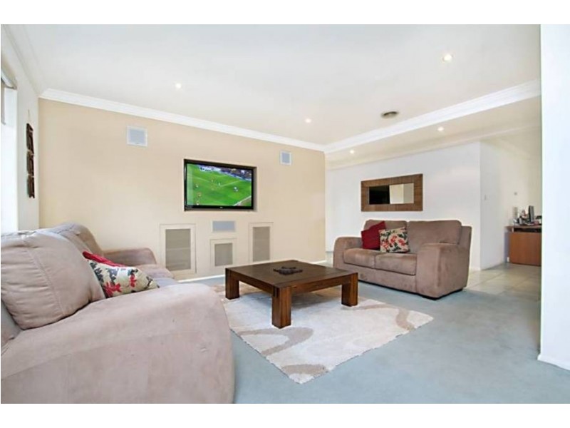 82 Glenbruar Drive, Hillside VIC 3037