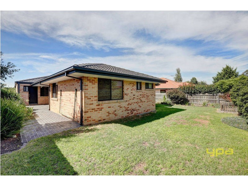 7 Wareham Court, Hillside VIC 3037