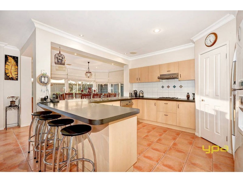 9 Rockwood Place, Hillside VIC 3037