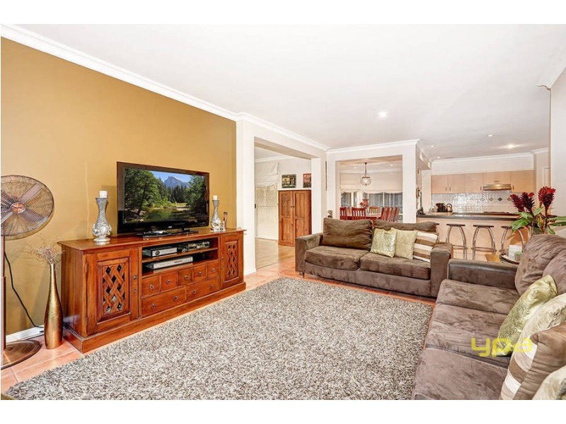 9 Rockwood Place, Hillside VIC 3037
