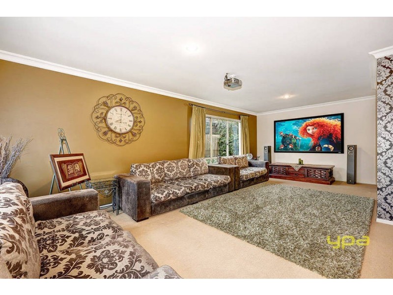 9 Rockwood Place, Hillside VIC 3037