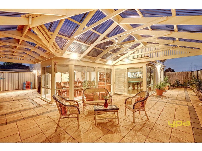 9 Rockwood Place, Hillside VIC 3037