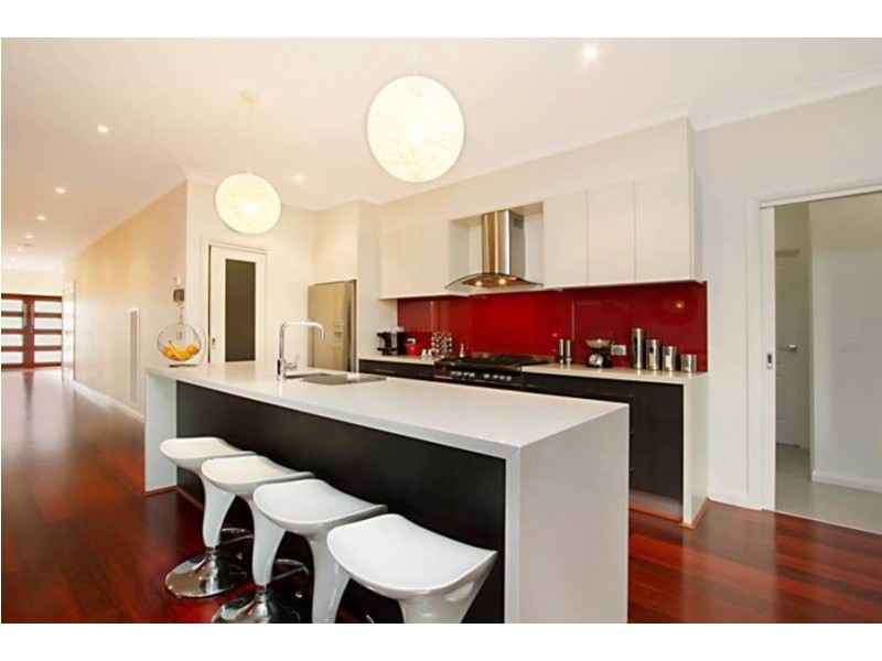 77 Banchory Avenue, Hillside VIC 3037