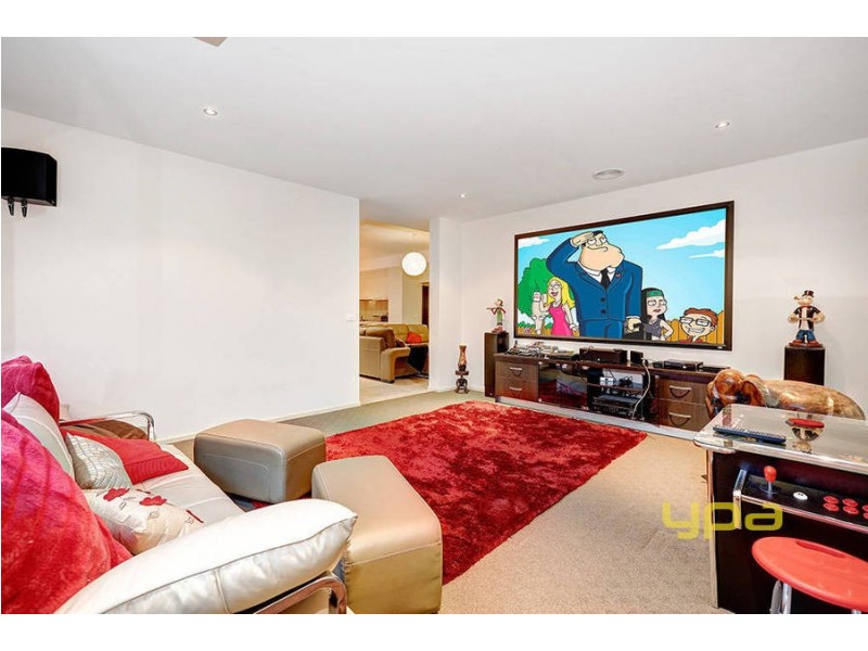 67 Domain Drive, Hillside VIC 3037