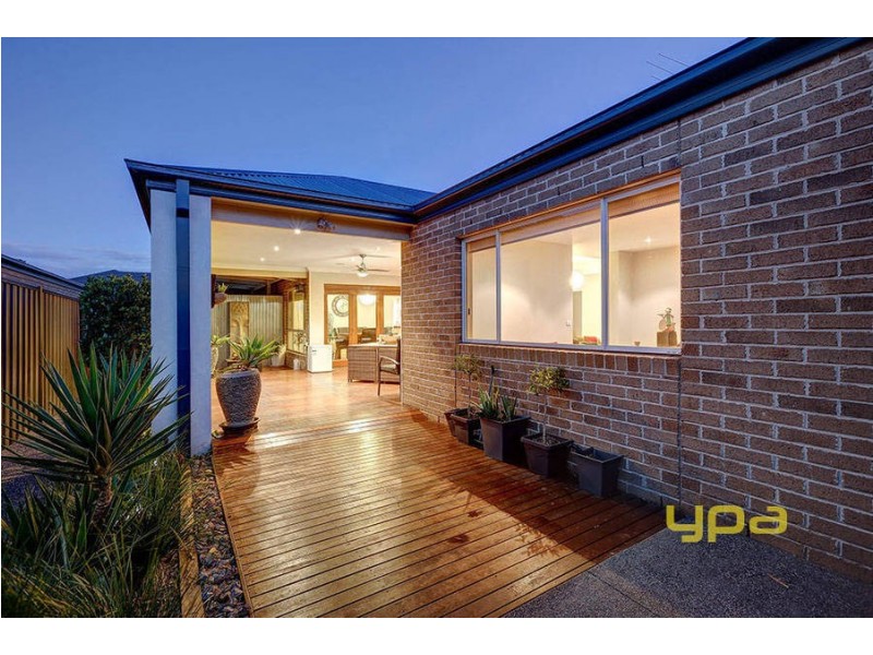 67 Domain Drive, Hillside VIC 3037