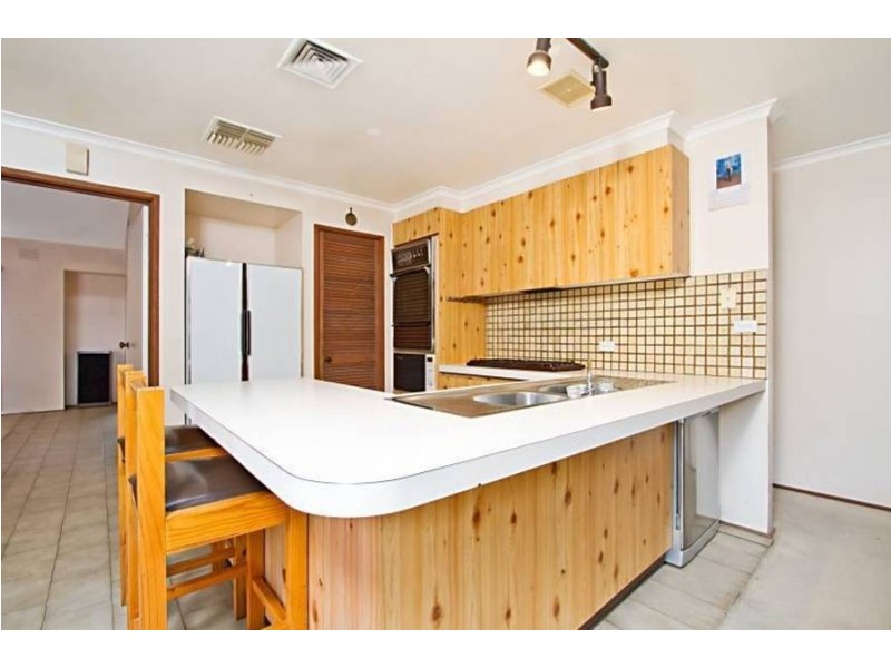 34 Albert Road, Sydenham VIC 3037