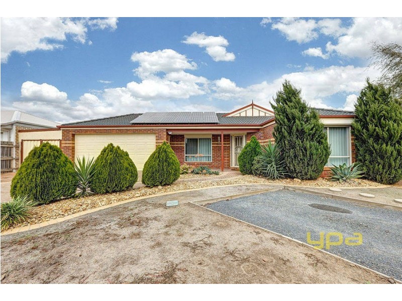 16  Flagstaff Lane, Taylors Hill VIC 3037