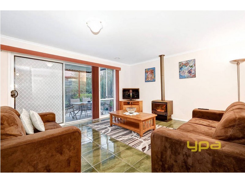 14 Thomson Way, Taylors Hill VIC 3037