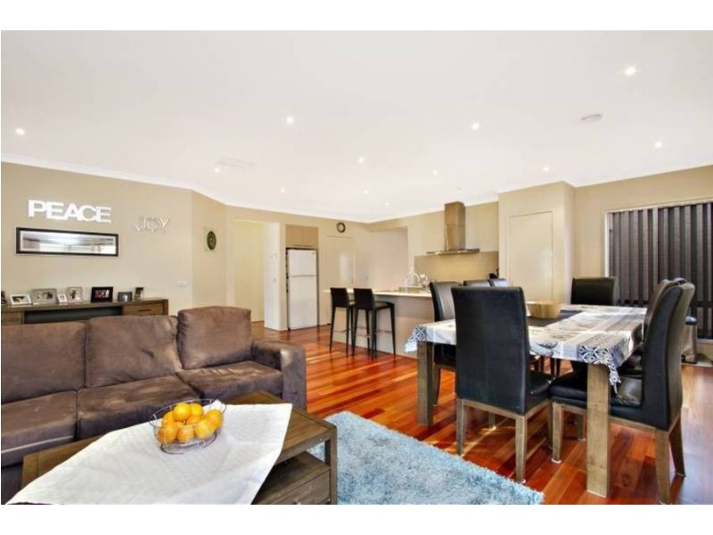 12 Cavenagh Terrace, Taylors Hill VIC 3037