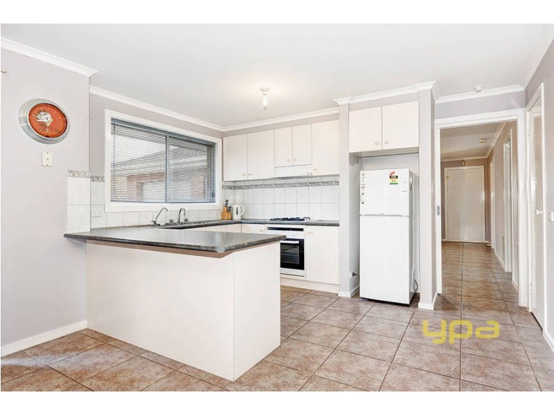 11 Perkins Close, Delahey VIC 3037