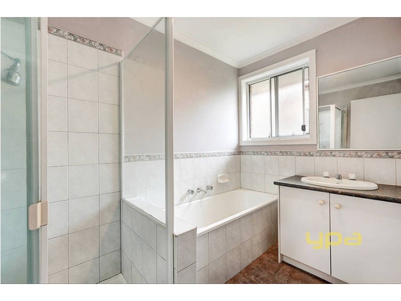 11 Perkins Close, Delahey VIC 3037