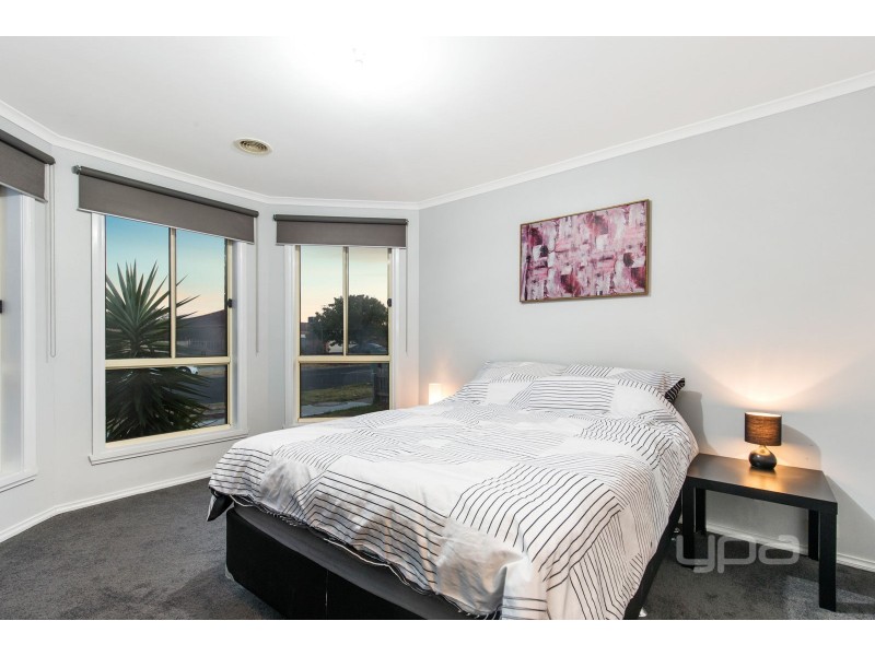 44 Catherine Drive, Hillside VIC 3037