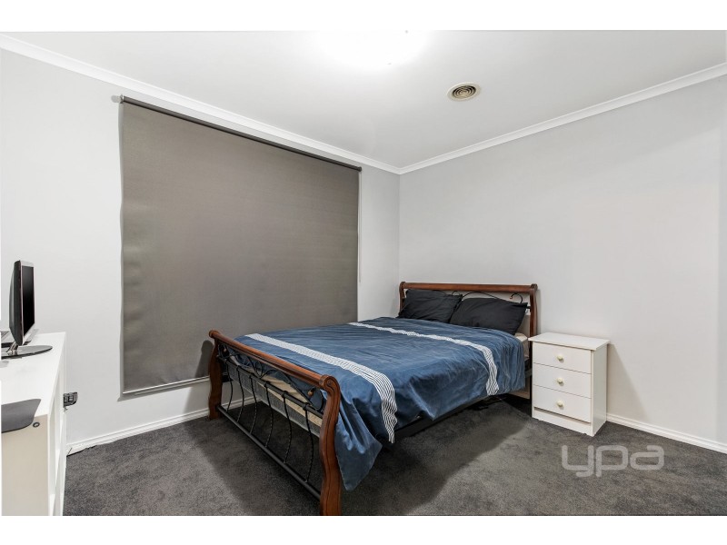 44 Catherine Drive, Hillside VIC 3037