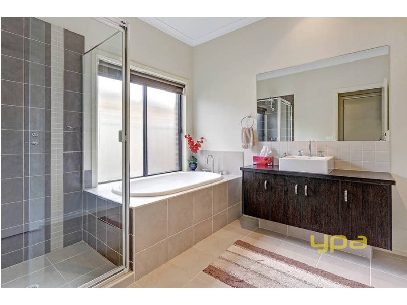 80 George Street, Taylors Hill VIC 3037