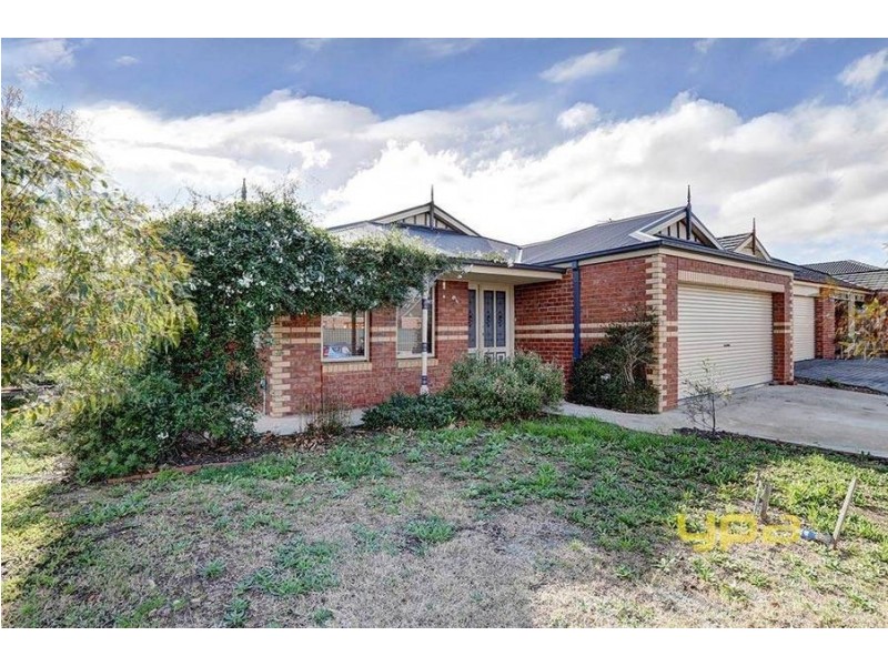 12 Callender Way, Hillside VIC 3037