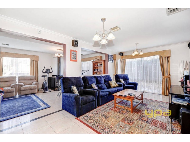 5 Colburn Court, Hillside VIC 3037