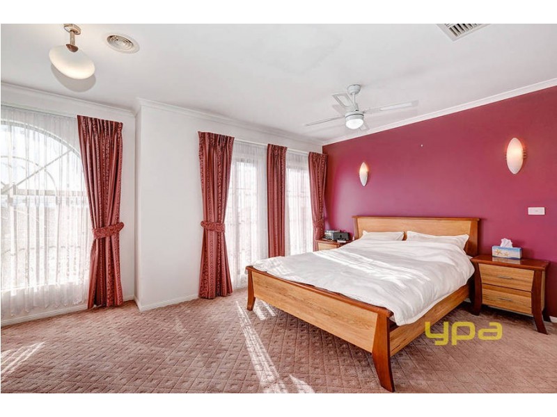 5 Colburn Court, Hillside VIC 3037