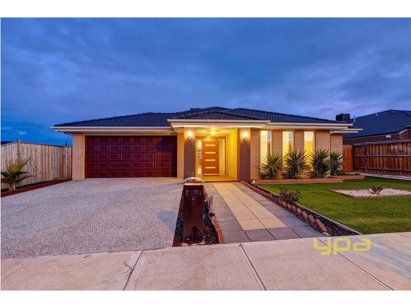 3 Shadforth Close, Taylors Hill VIC 3037