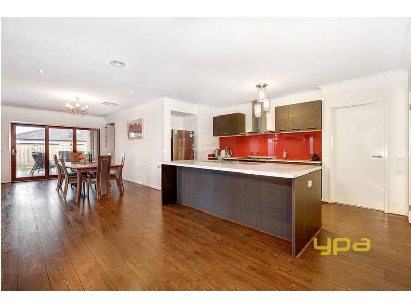 3 Shadforth Close, Taylors Hill VIC 3037