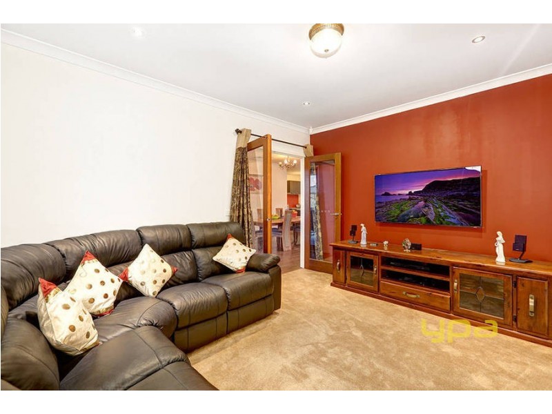 3 Shadforth Close, Taylors Hill VIC 3037