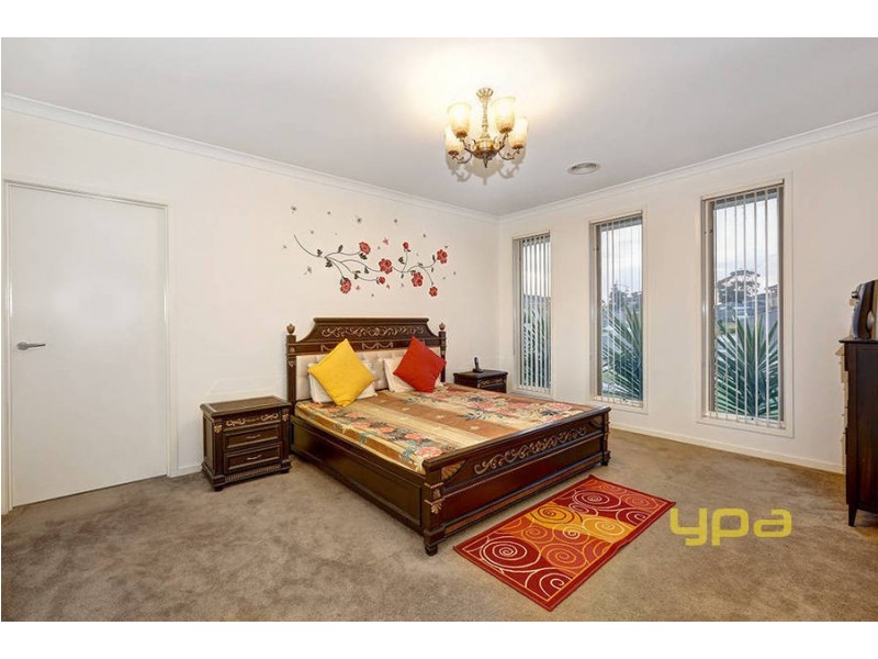 3 Shadforth Close, Taylors Hill VIC 3037