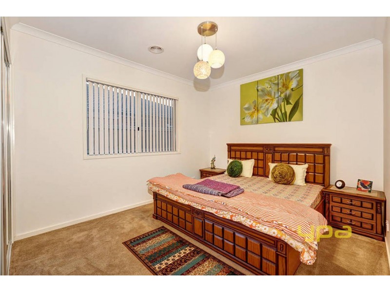 3 Shadforth Close, Taylors Hill VIC 3037